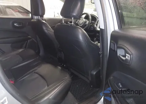 2019 Jeep Compass High Altitude 4X4 из США, поврежденный, VIN 3C4NJDCB2KT827477